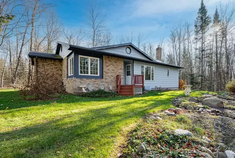 24622 Osprey Ln, Bovey, MN 55709