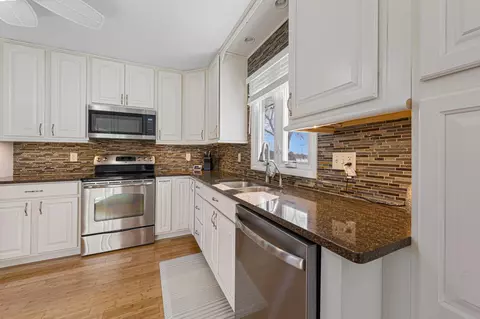 Kitchen - 14159 Summit Ln, Waseca, MN 56093 photo 1 of 4