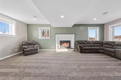 Living - 14159 Summit Ln, Waseca, MN 56093 photo 5 of 5