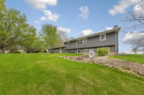 Exterior - 14159 Summit Ln, Waseca, MN 56093 photo 9 of 12