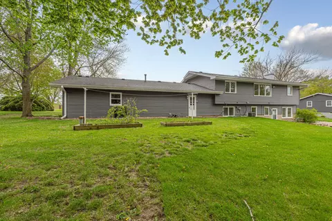Exterior - 14159 Summit Ln, Waseca, MN 56093 photo 7 of 12