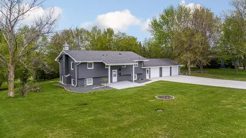 Exterior - 14159 Summit Ln, Waseca, MN 56093 photo 2 of 12