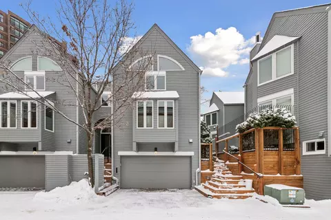 30 Greenway Gables, Minneapolis, MN 55403