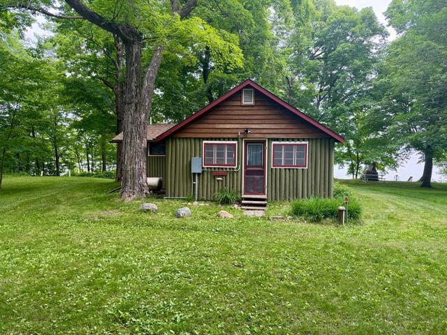 7060 Fairbanks Dr NW, Walker, MN 56484