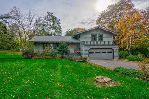 1010 Monroe St N, Hudson, WI 54016