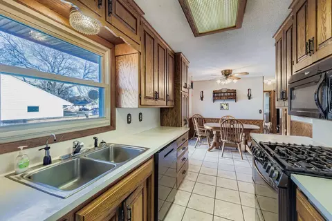 Kitchen - 6802 117th Ave N, Champlin, MN 55316 photo 2 of 2
