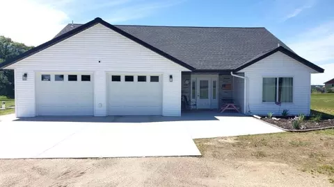 43894 Easy St, Perham, MN 56573