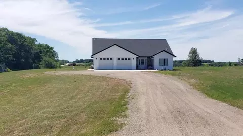 Exterior - 43894 Easy St, Perham, MN 56573 photo 2 of 5