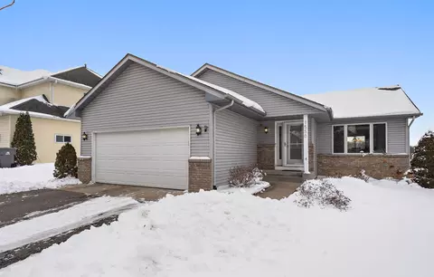 1550 Deerfield Rd, Waconia, MN 55387