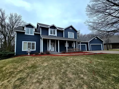 2237 Chelmsford Ln, Saint Cloud, MN 56301
