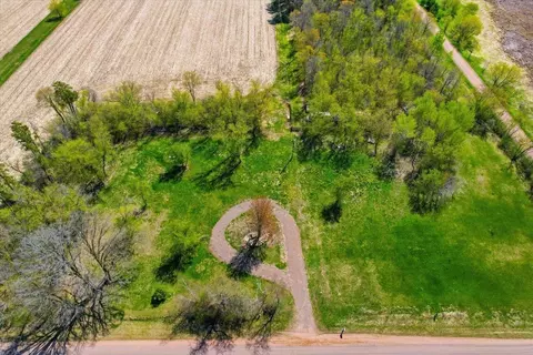 2052 Olympic St, Mora, MN 55051 photo 9