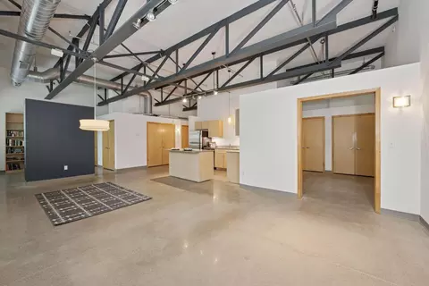 111 E Franklin Ave #215, Minneapolis, MN 55404
