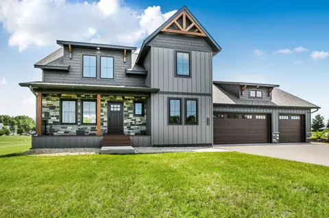 524 Northern Meadows Ln, Sartell, MN 56377
