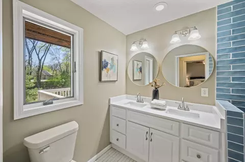 25985 Smithtown Rd, Shorewood, MN 55331 photo 18