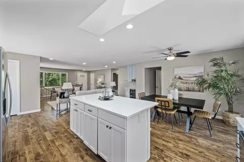 25985 Smithtown Rd, Shorewood, MN 55331 photo 8
