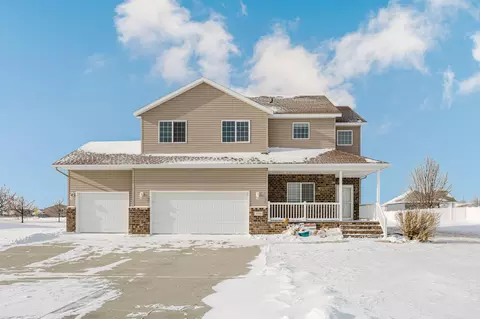 3698 N Sedona Ct, West Fargo, ND 58078