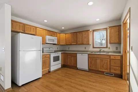 3901 Mapleton Ave, Spring Park, MN 55384 photo 6