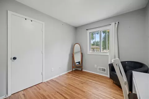 4370 Nicols Rd, Eagan, MN 55122 photo 24