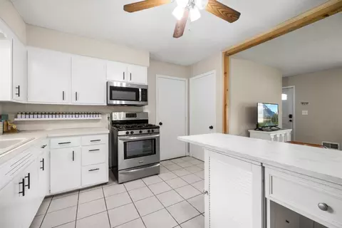 4370 Nicols Rd, Eagan, MN 55122 photo 13