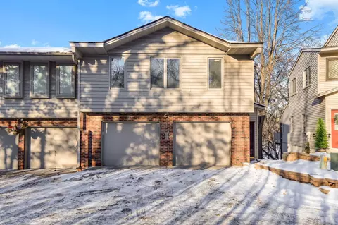 51 Garden Dr, Burnsville, MN 55337