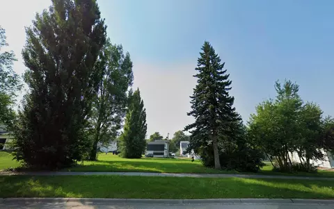 520 Summit Ave N, Crookston, MN 56716
