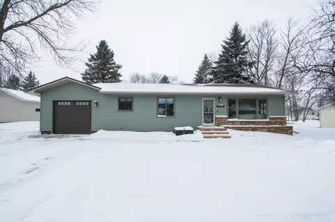 809 Westgate Cir, Hawley, MN 56549