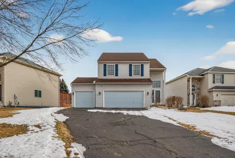 8588 Savanna Oaks Ln, Woodbury, MN 55125