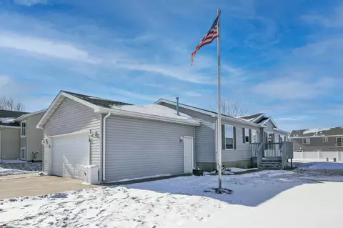 78 5th Ave SE, Kasson, MN 55944