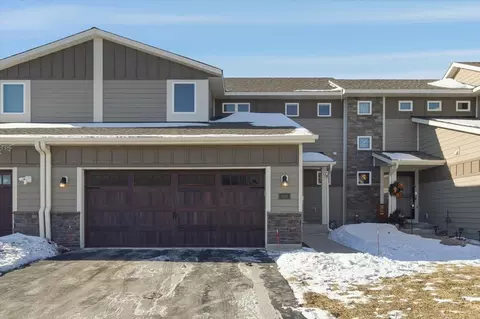 10786 Retreat Ln, Woodbury, MN 55129