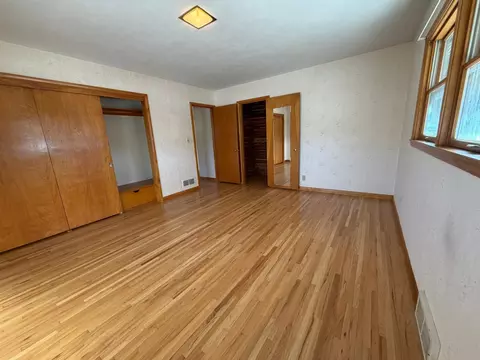 Bedroom - 307 Richway Dr E, Albert Lea, MN 56007 photo 3 of 3
