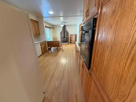 Kitchen - 307 Richway Dr E, Albert Lea, MN 56007 photo 2 of 2