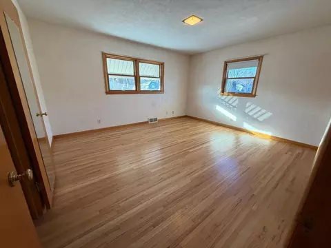 Bedroom - 307 Richway Dr E, Albert Lea, MN 56007 photo 2 of 3