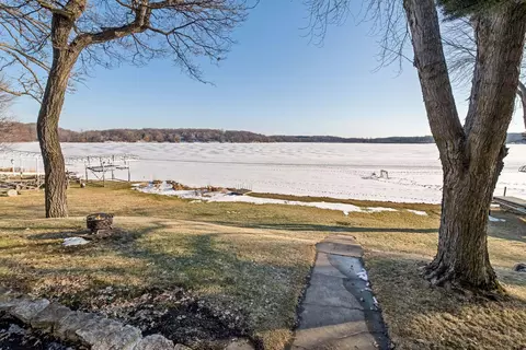 3631 S Cedar Dr, Excelsior, MN 55331