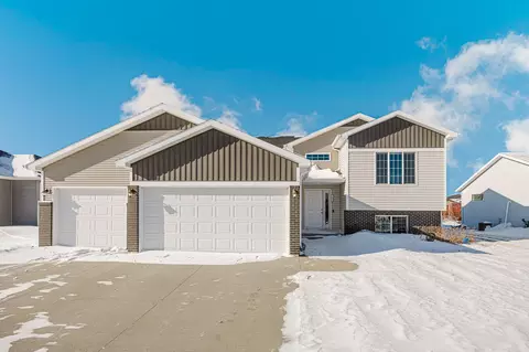 2634 7th St W, West Fargo, ND 58078
