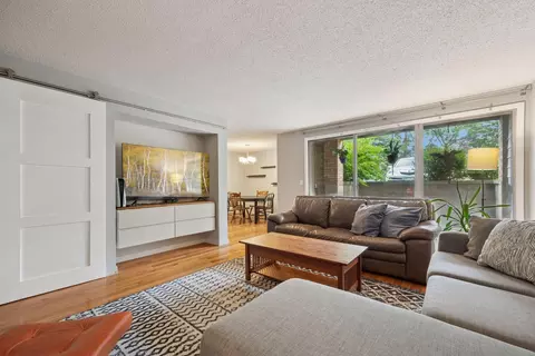 6423 Colony Way #1A, Edina, MN 55435