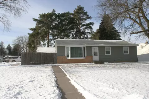 3953 Cranbrook Dr, White Bear Lake, MN 55110