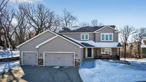 968 Southern View Ln SW, Rochester, MN 55902
