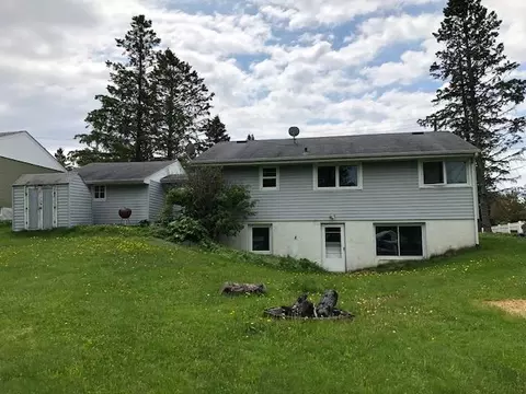 Exterior - 115 E Niagara St, Duluth, MN 55811 photo 3 of 4