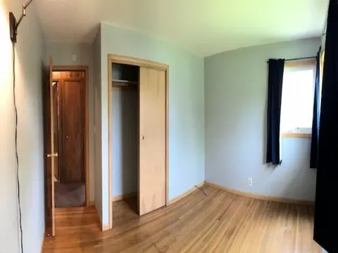 Bedroom - 115 E Niagara St, Duluth, MN 55811 photo 9 of 10