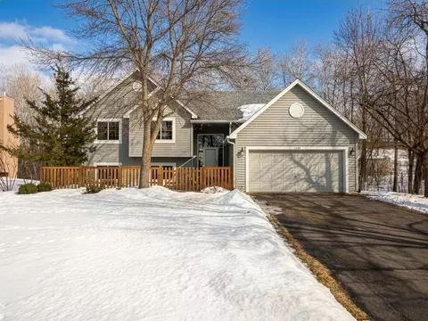 1020 Fernbrook Ln N, Plymouth, MN 55447