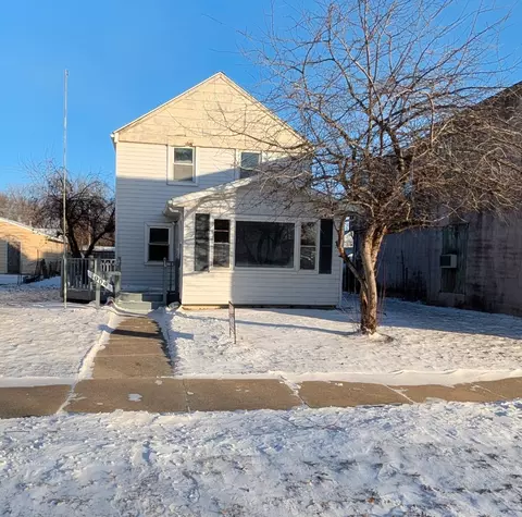 1009 4th Ave NE, Austin, MN 55912
