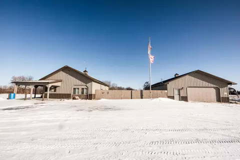 47260 Wintergreen Rd, Perham, MN 56573