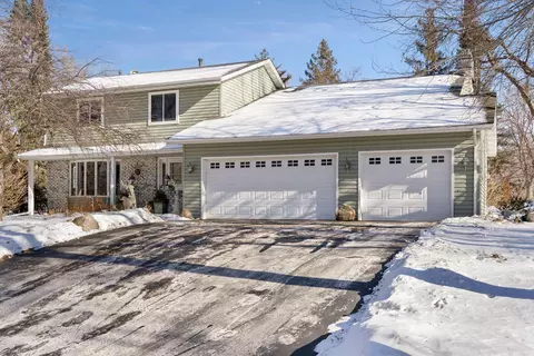 15357 Village Woods Dr, Eden Prairie, MN 55347