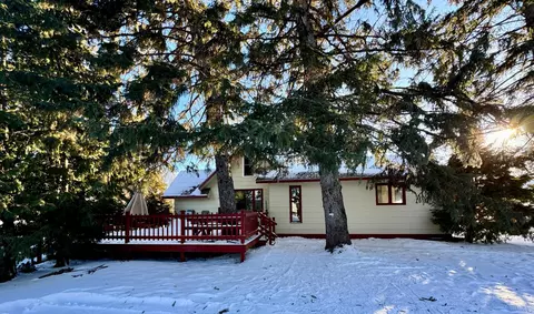 409 Main Ave N, Roseau, MN 56751