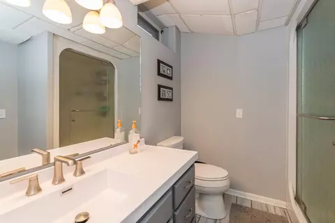 Bath - 3702 Gull River Trl, Brainerd, MN 56401 photo 3 of 5