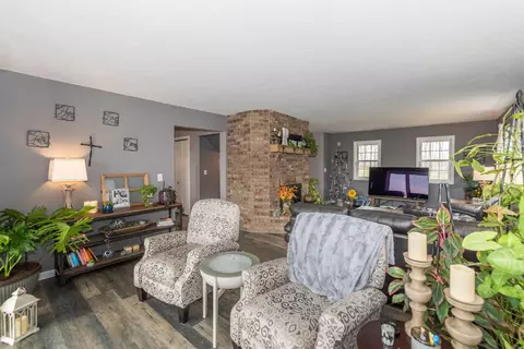 Living - 3702 Gull River Trl, Brainerd, MN 56401 photo 3 of 4