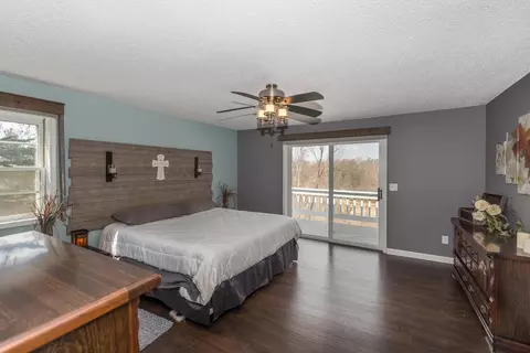 Bedroom - 3702 Gull River Trl, Brainerd, MN 56401 photo 3 of 11