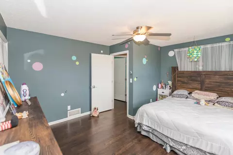Bedroom - 3702 Gull River Trl, Brainerd, MN 56401 photo 9 of 11
