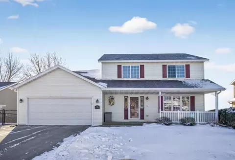 5262 51st St NW, Rochester, MN 55901