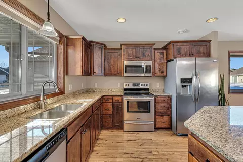 Kitchen - 144 Glenview Loop, Saint Cloud, MN 56303 photo 3 of 4